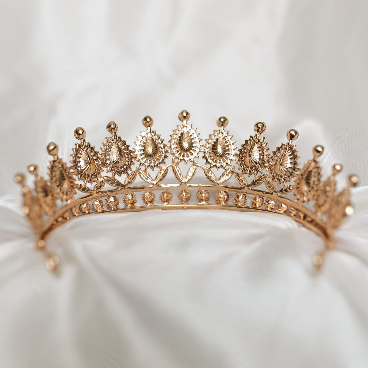 Saya's Tiara in Red & Gold