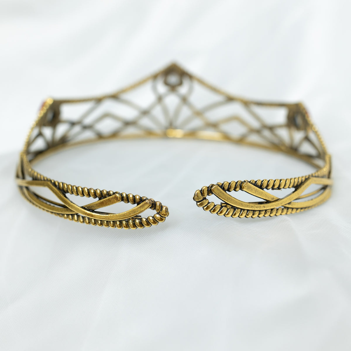 Bruno’s Crown in Antique Red & Gold