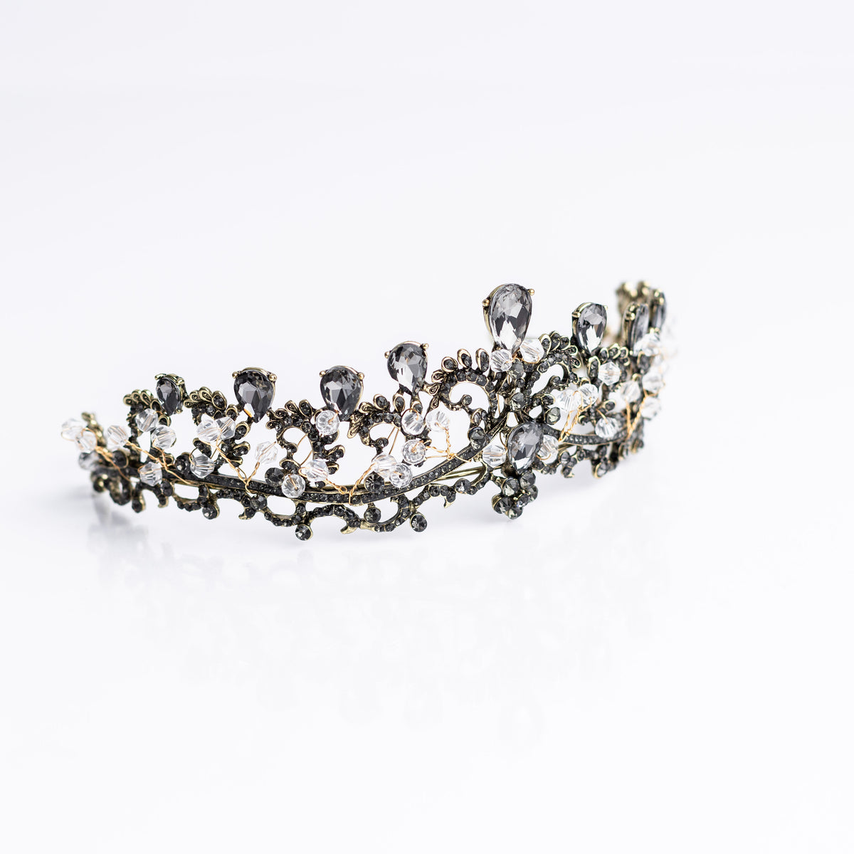 Claire's Tiara – Auburn & Main