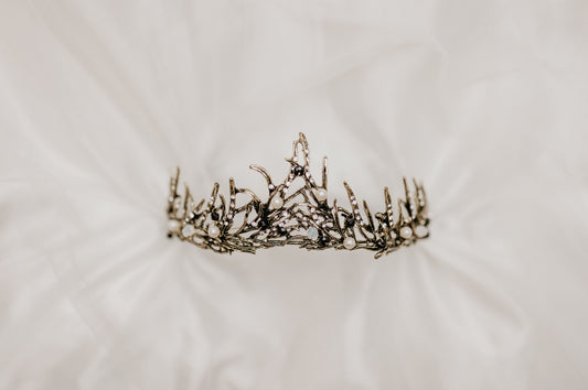 Gilda’s Tiara in Antique Gold/ Bronze
