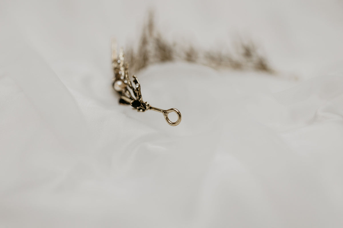 Gilda’s Tiara in Antique Gold/ Bronze