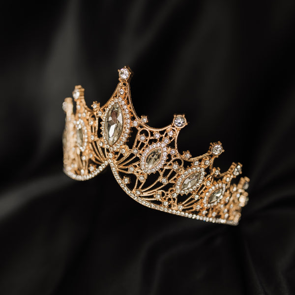 Regina's Tiara in Gold