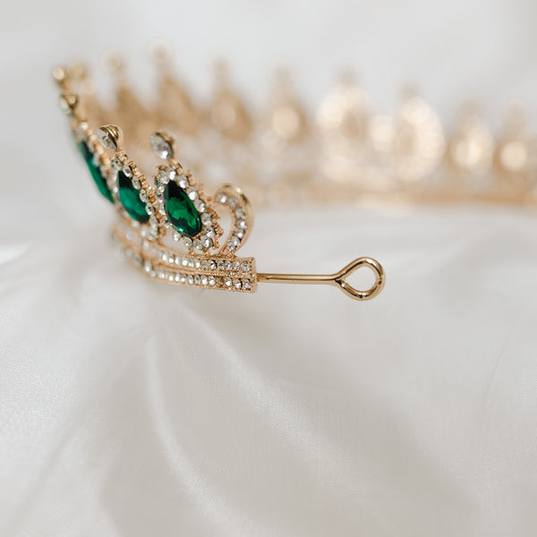 Saya’s Tiara in Green & Gold