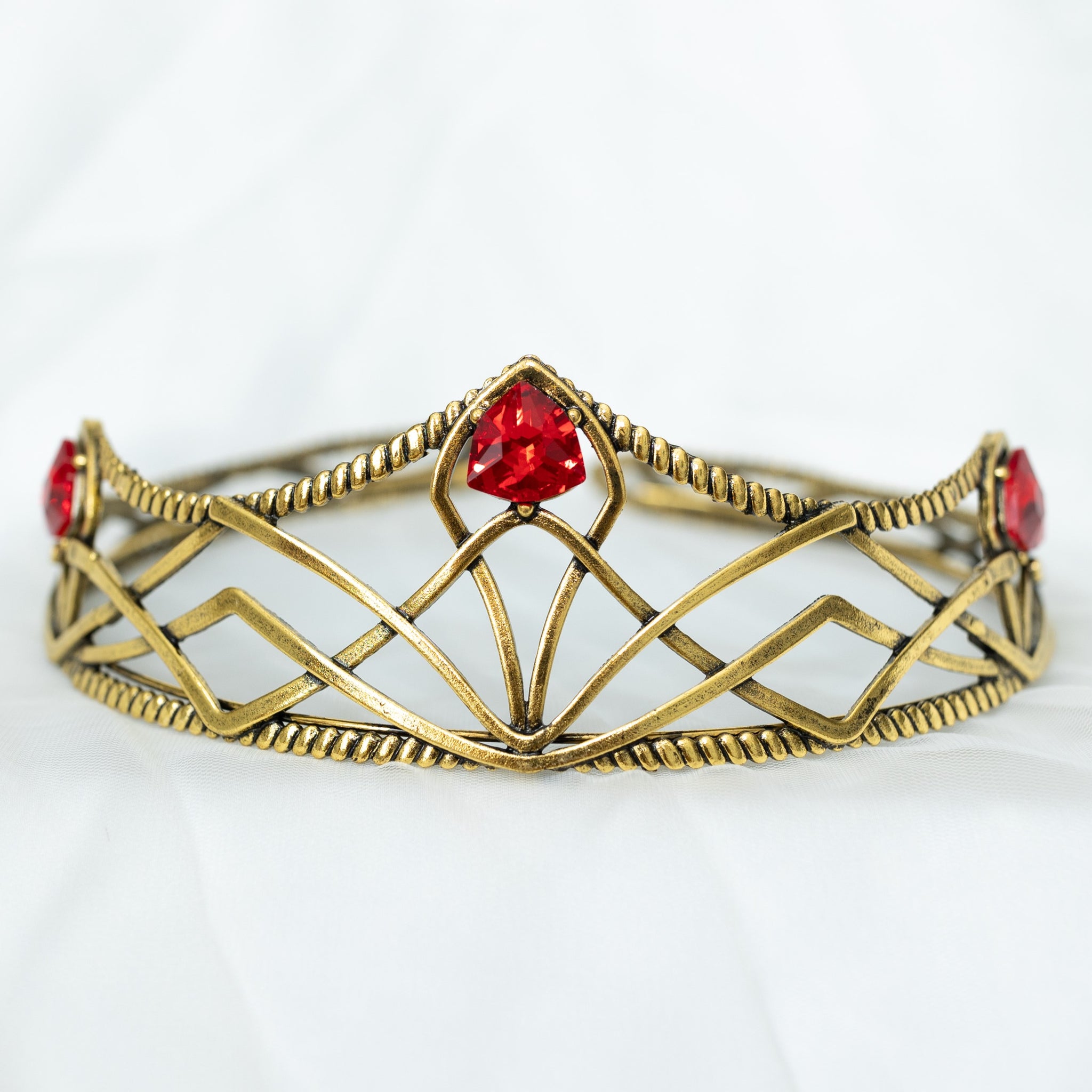 Bruno’s Crown in Antique Gold & Red