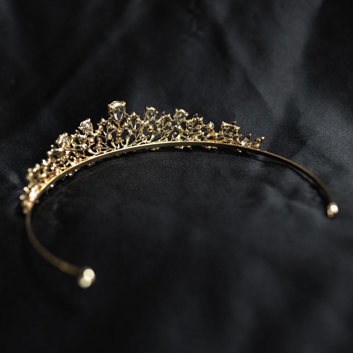 Medina's Tiara in Gold