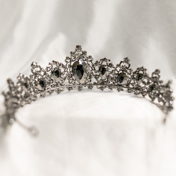 Michelle's Tiara in Black & Antique Silver