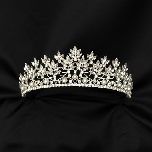 Sandy’s Tiara in Silver