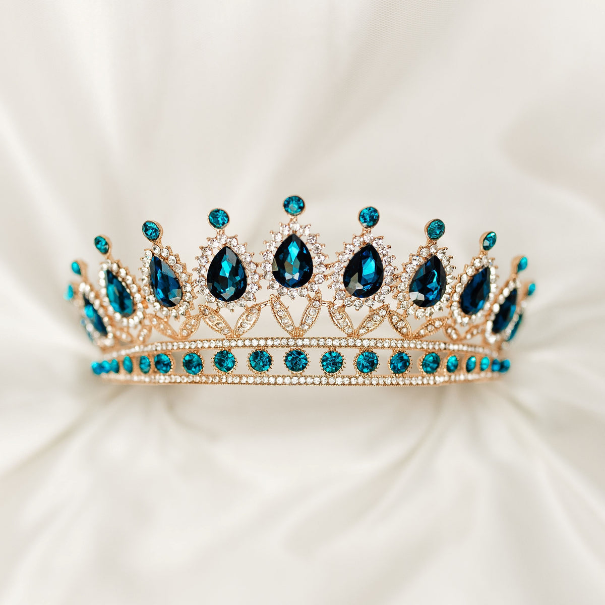 Saya's Tiara in Aquamarine Blue