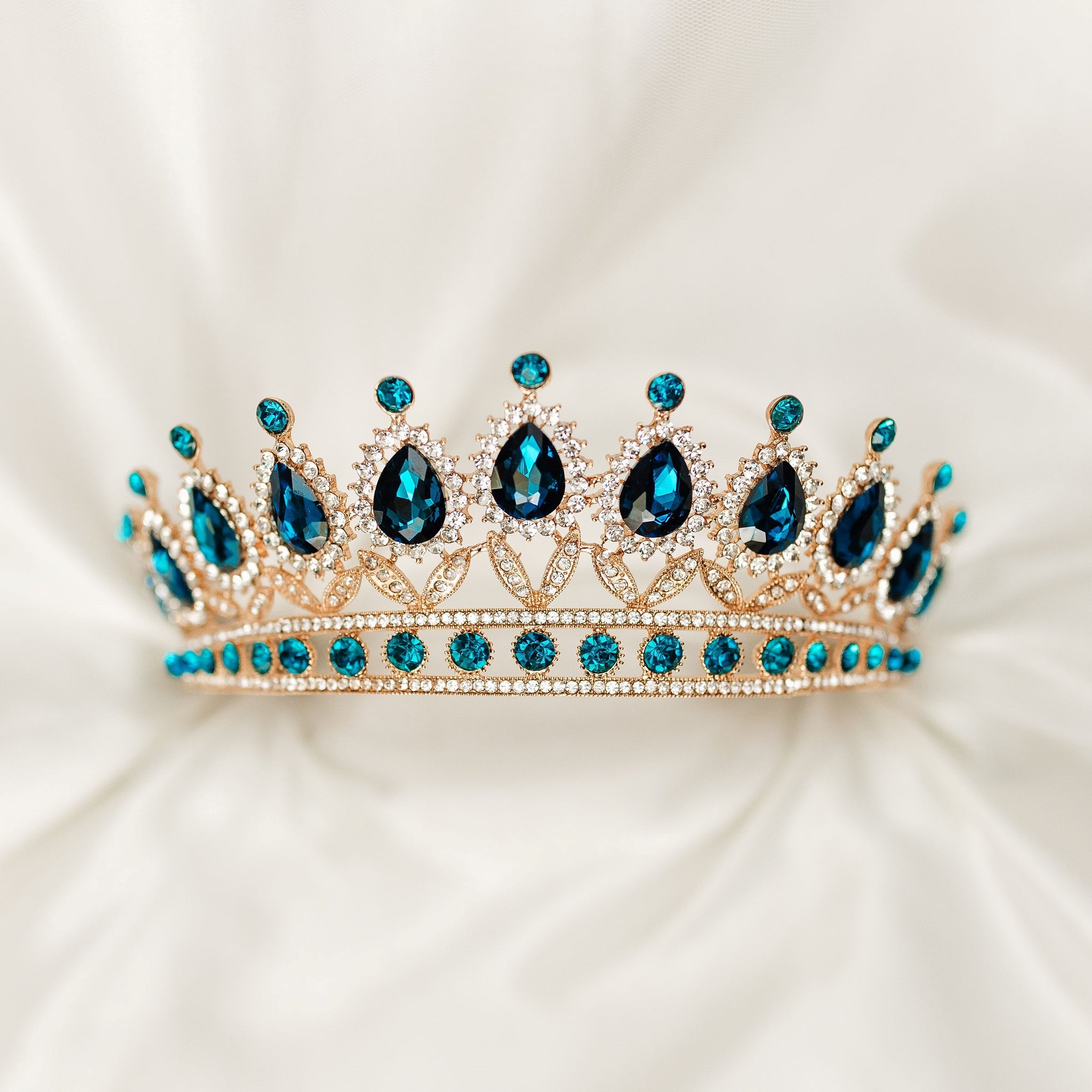 Saya's Tiara in Aquamarine Blue