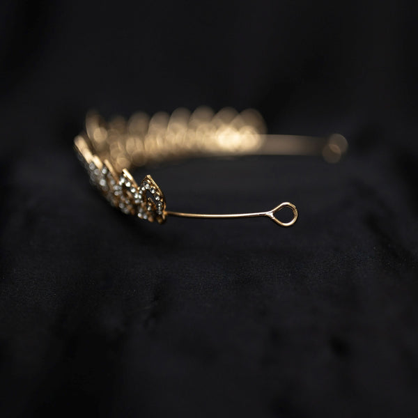 Amelia's Tiara in Gold - End