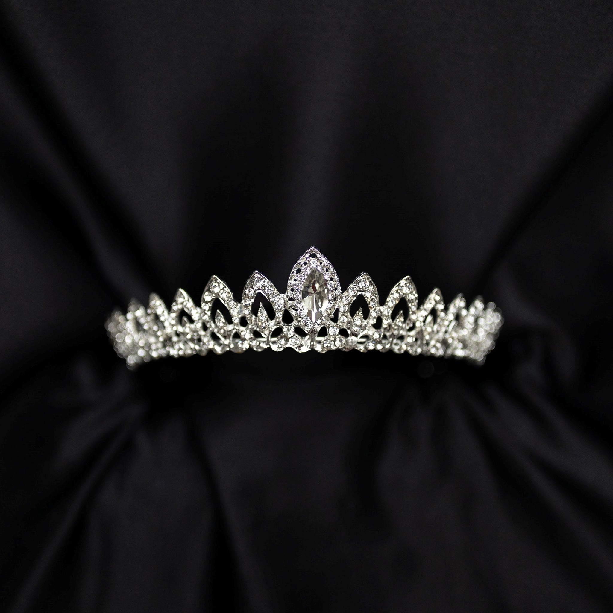 Amelia's Tiara in Silver White Gold - Front