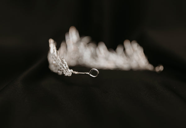 Gilda’s Tiara in White