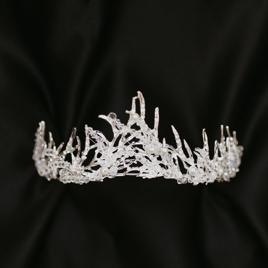 Gilda’s Tiara in White