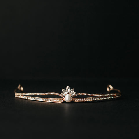 Avalyn's Tiara in Gold