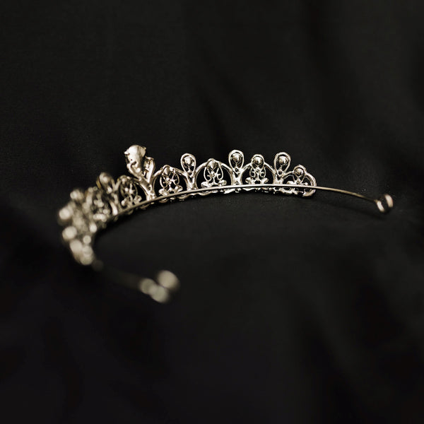 Linda's Tiara in Silver