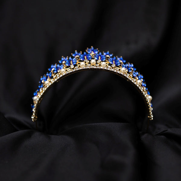 Sandy’s Tiara in Blue