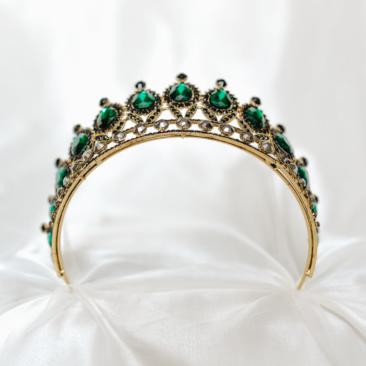 Saya’s Tiara in Green & Antique Gold