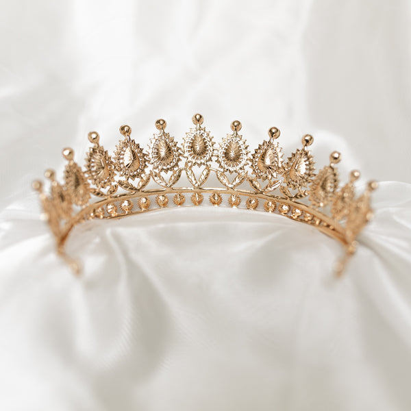 Saya's Tiara in Peach Pink