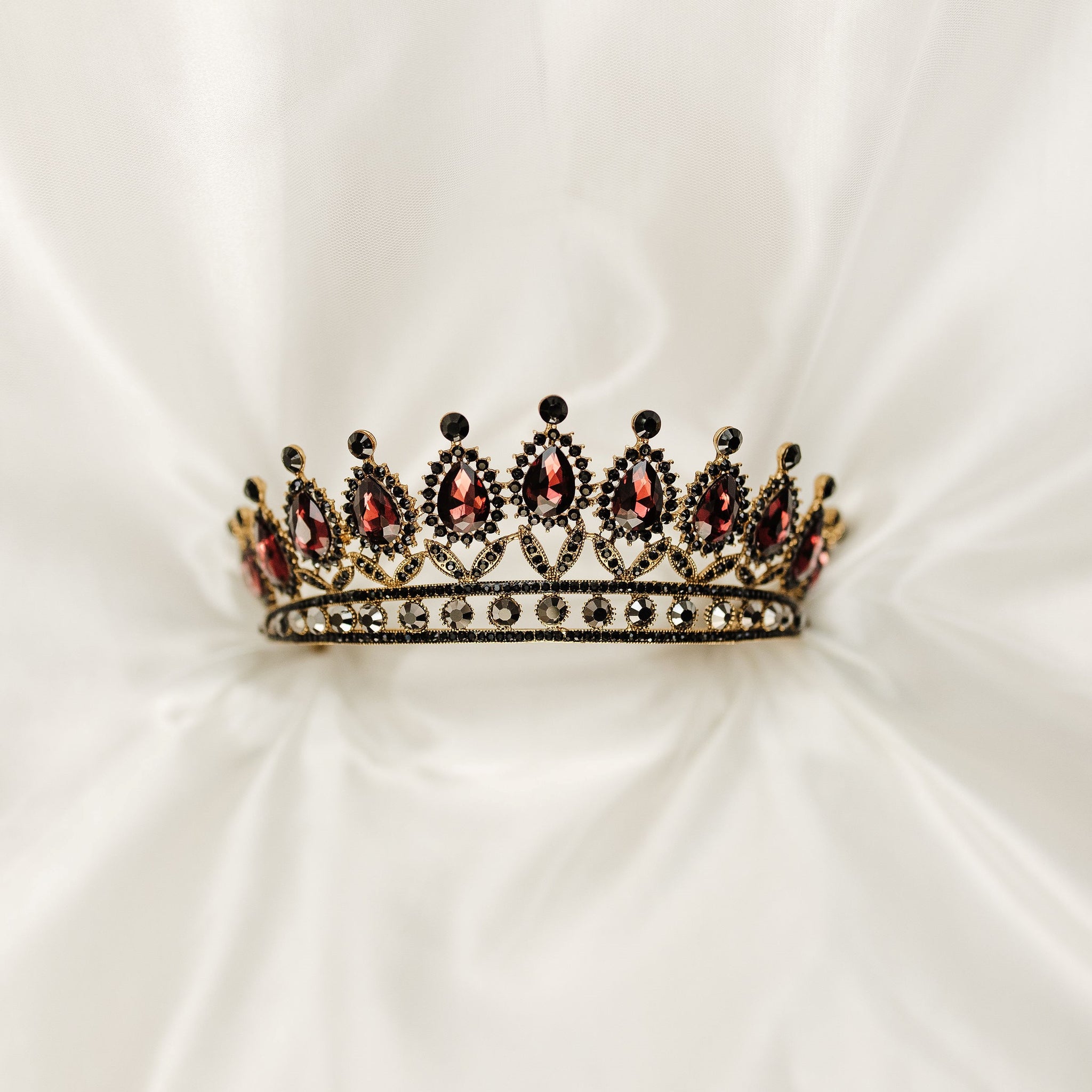 Saya's Tiara in Red & Antique Gold